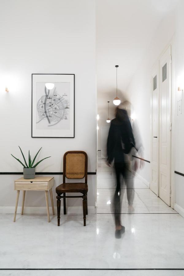 Gellerico Apartments Deak Square Budapest Eksteriør billede