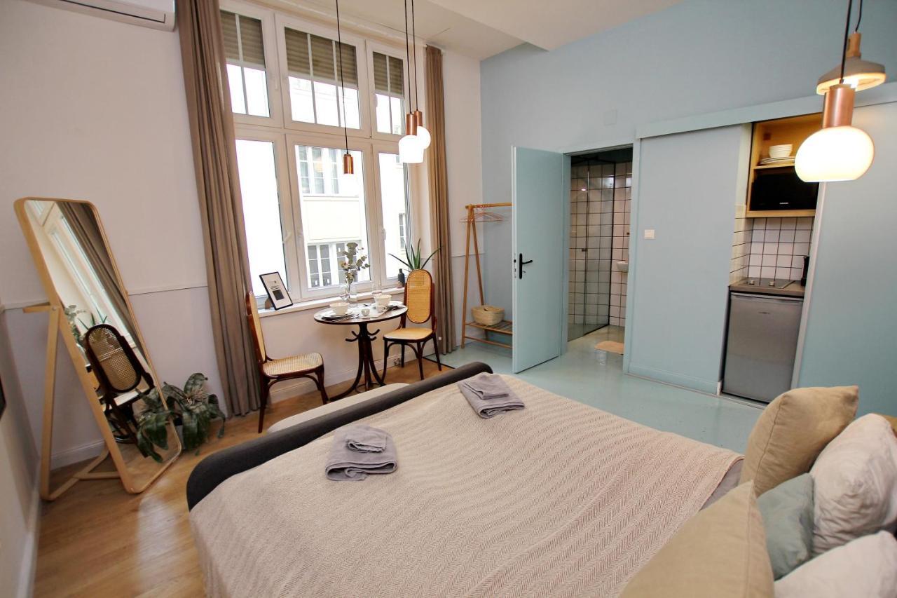 Gellerico Apartments Deak Square Budapest Eksteriør billede